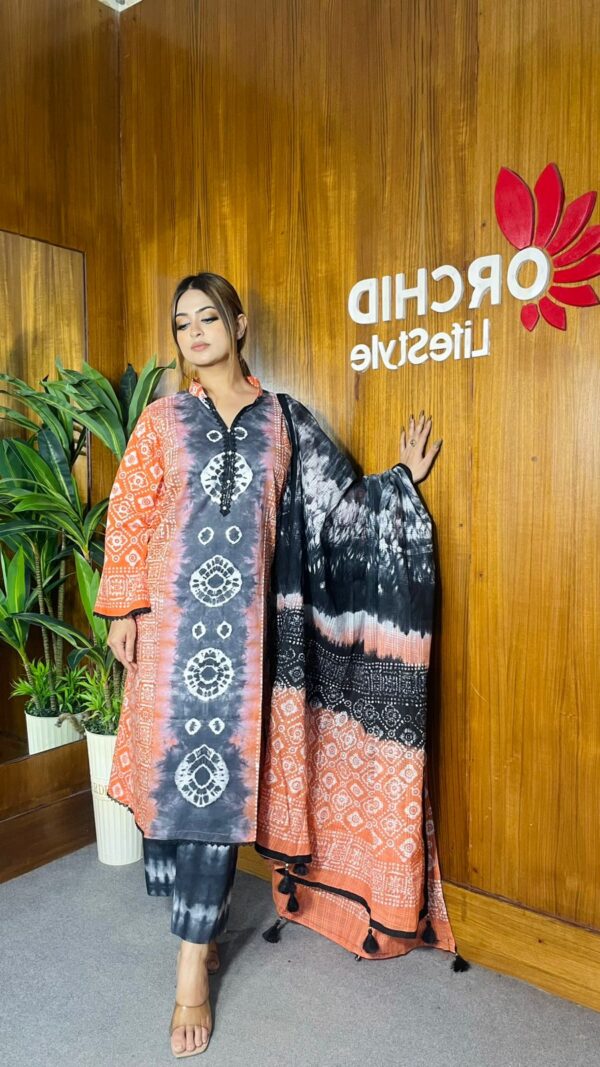Mom Batik & Tie- dye Cotton Kameez with Tarsel