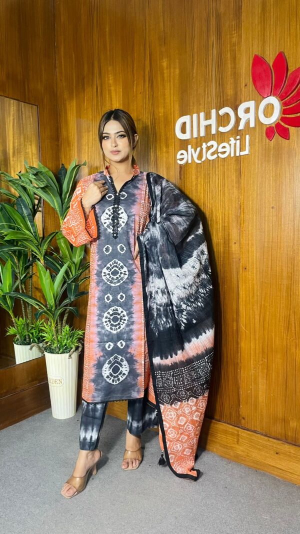 Mom Batik & Tie- dye Cotton Kameez with Tarsel - Image 2