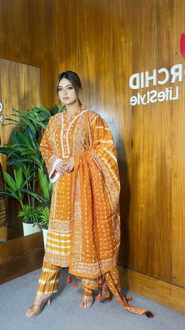 Shiburi Batik Cotton Kameez Tie-dye & Shiburi Batik Dupatta With Tarsel - Image 2
